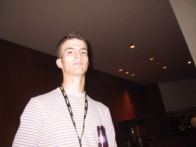 100-0047_IMG